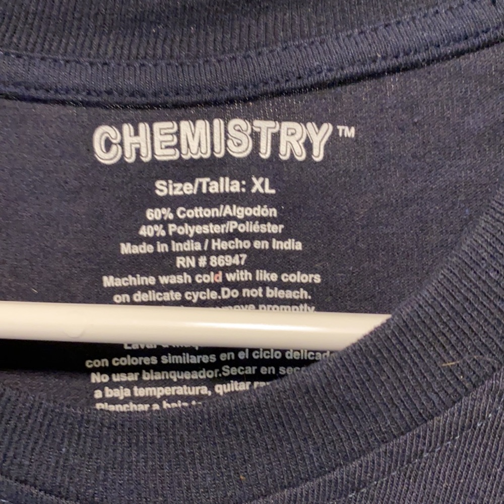 Men’s Graphic Tshirt - Picture 2 of 3